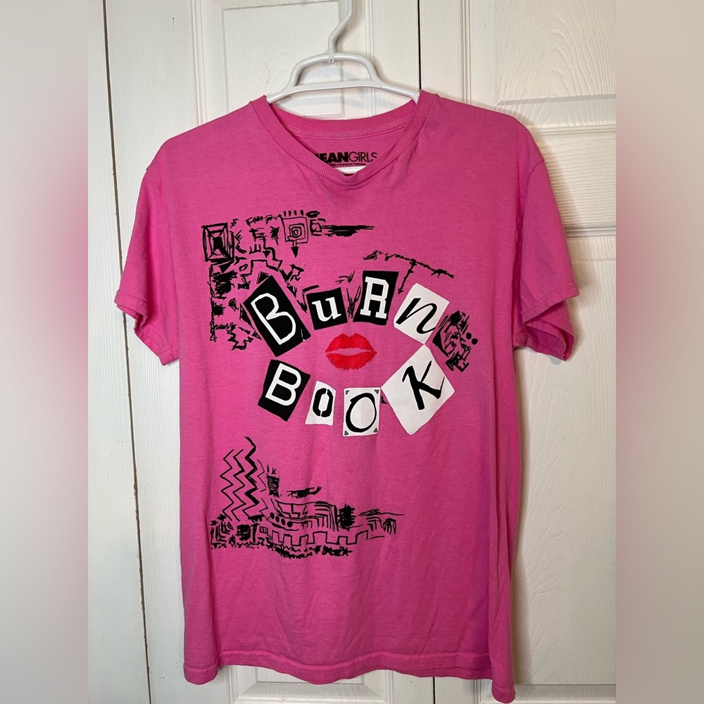 Mean Girls M Hot Pink Burn Book T Shirt Medium Movie Spencer’s